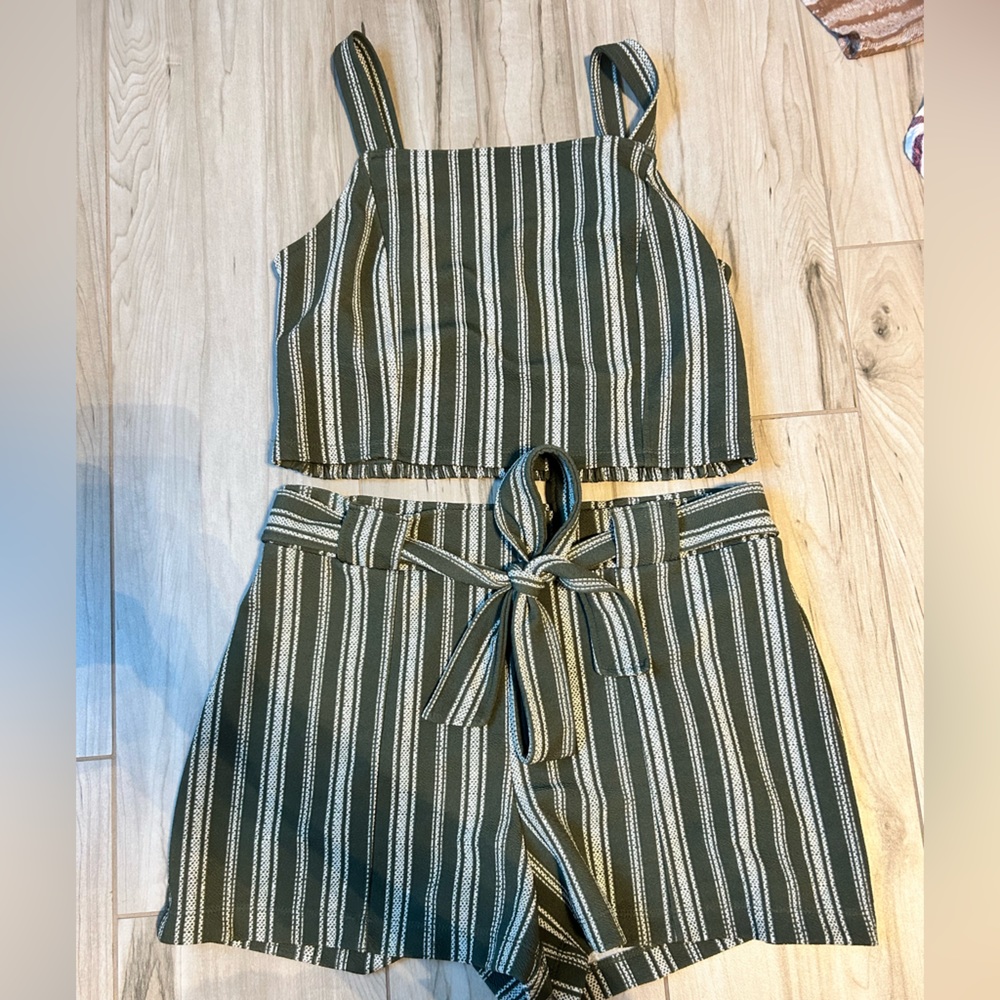 Two piece set
